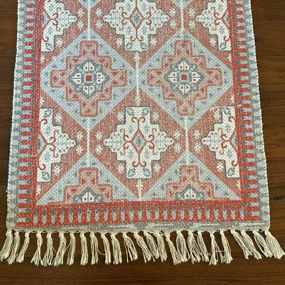 Geometric Scatter Rug! - Picture 9 of 14